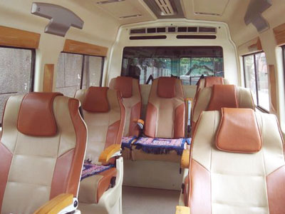 7 Seater Tempo Traveller