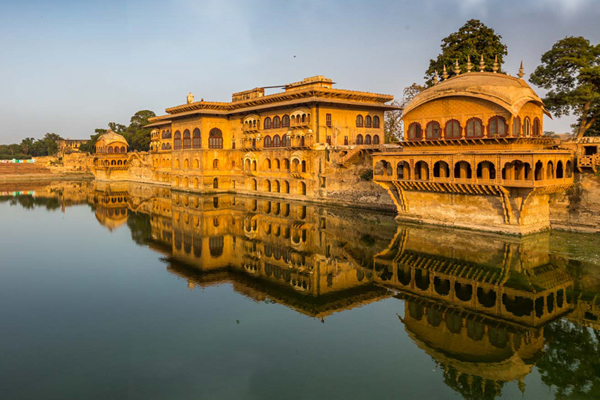 Attractive Places to Visit Near Jaipur in One Day