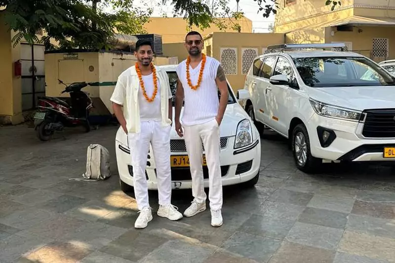 How to Travel Safely in India with a Private Driver – A Local’s Guide