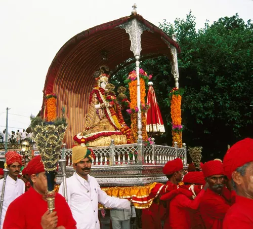 Golden Triangle with Teej Festival