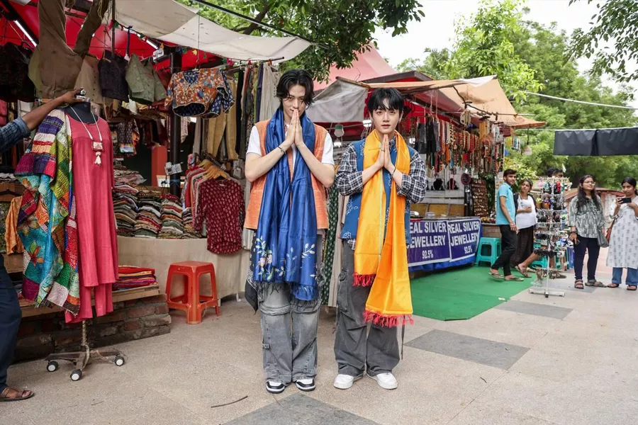 Dilli Haat Delhi handicraft stalls
